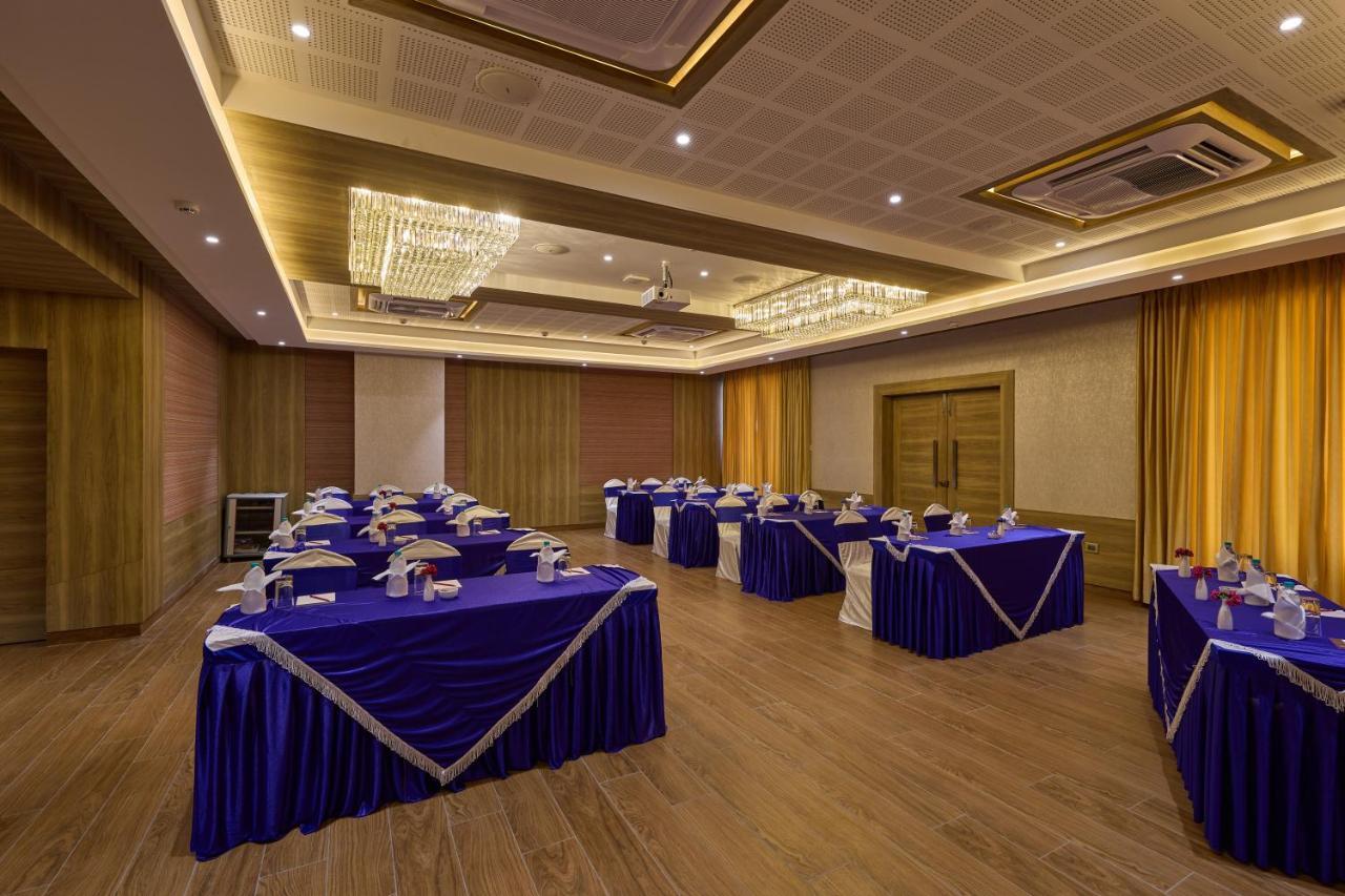 Grand Continent Hosur A Sarovar Portico Affiliate Hotel Экстерьер фото