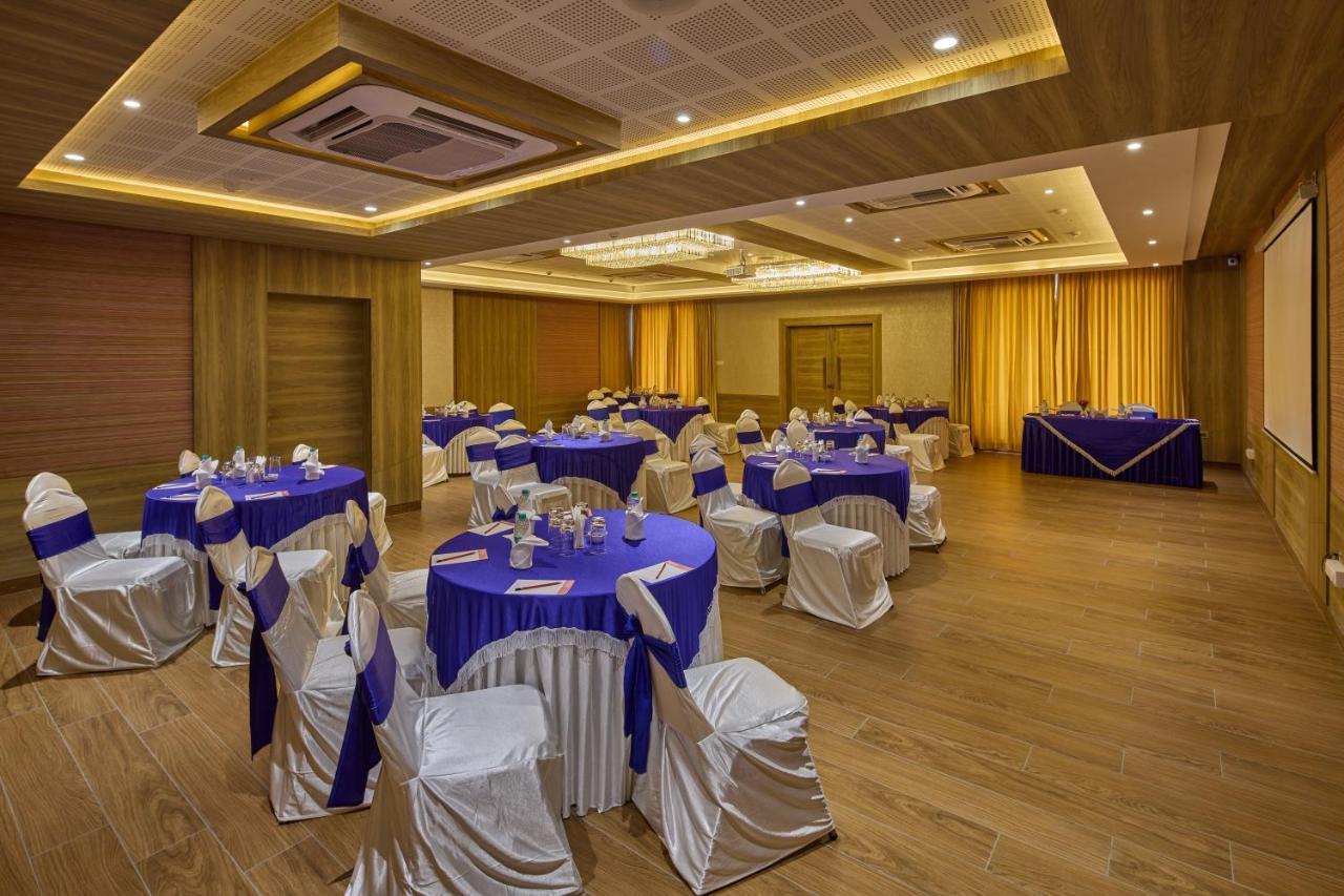 Grand Continent Hosur A Sarovar Portico Affiliate Hotel Экстерьер фото