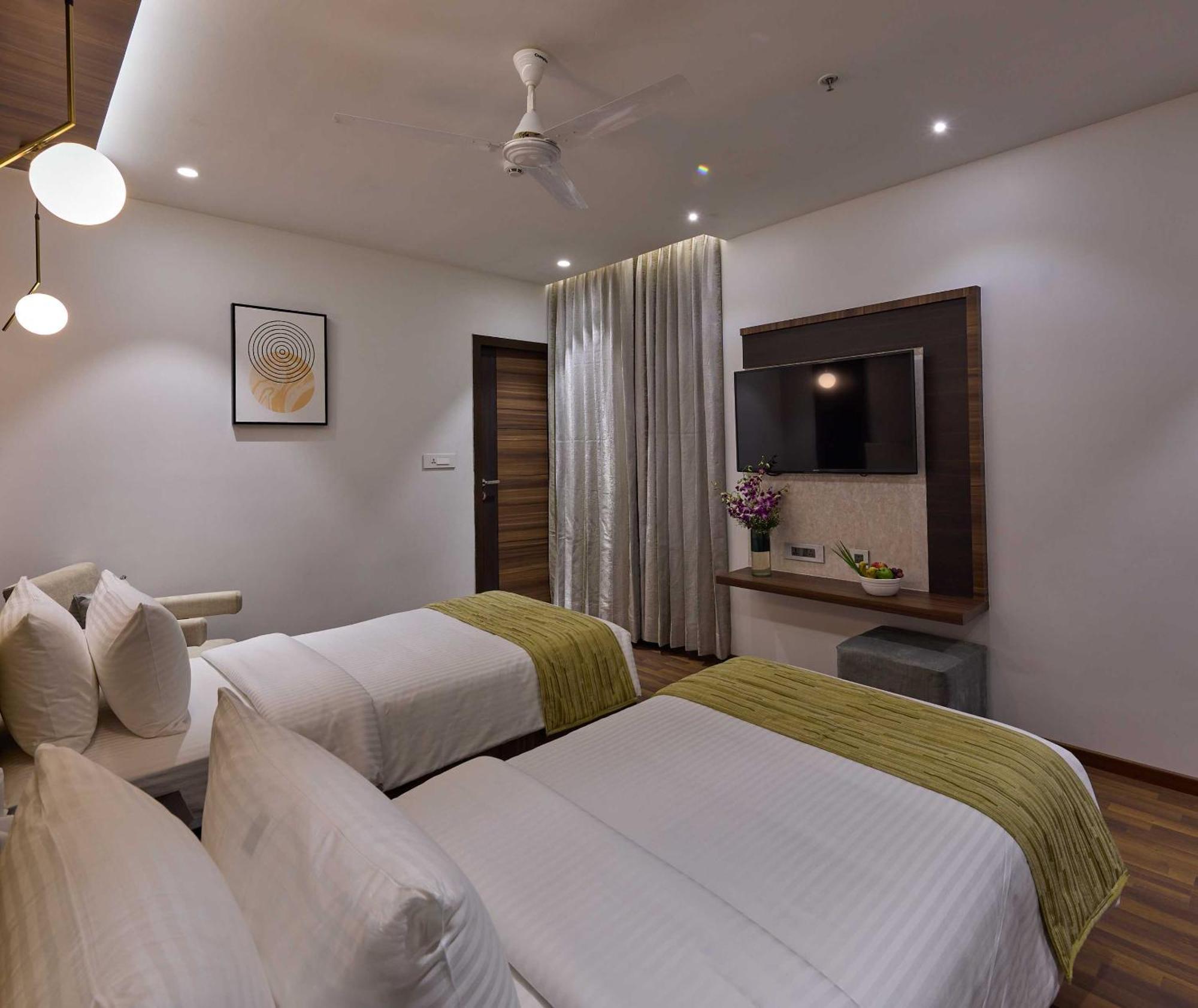 Grand Continent Hosur A Sarovar Portico Affiliate Hotel Экстерьер фото