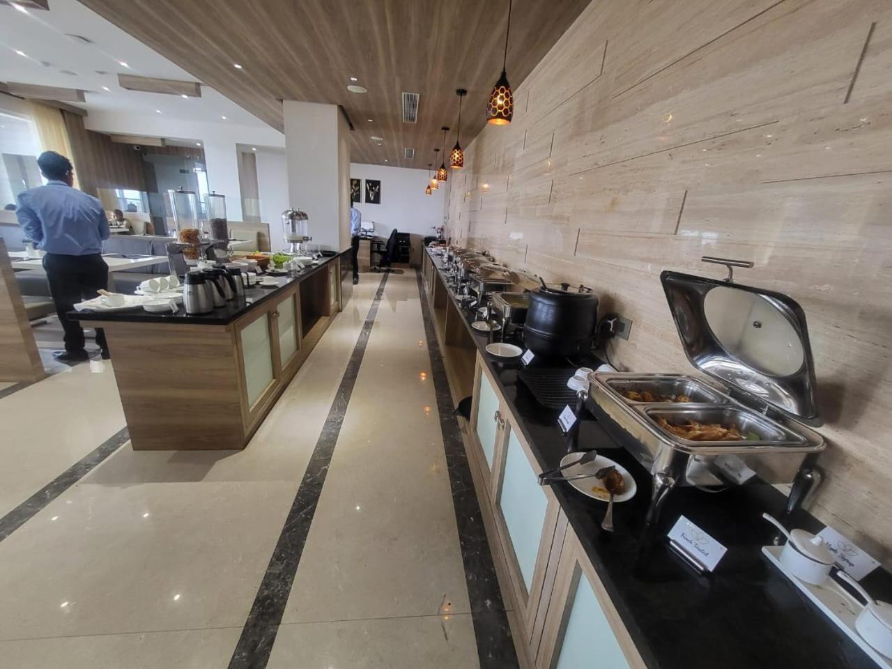 Grand Continent Hosur A Sarovar Portico Affiliate Hotel Экстерьер фото